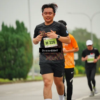 Runner Photo 8497566