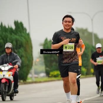 Runner Photo 8497604