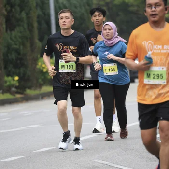 Runner Photo 8497660