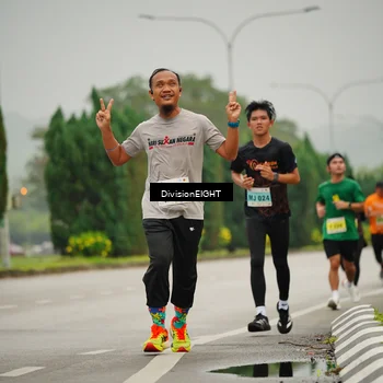Runner Photo 8497692