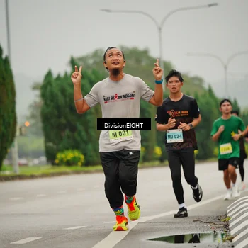 Runner Photo 8497693