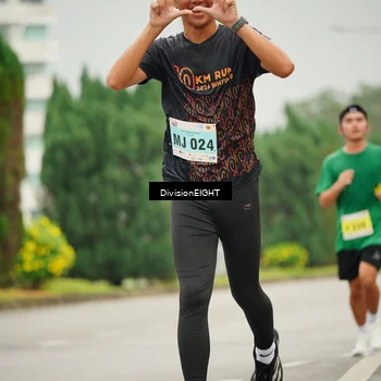 Runner Photo 8497819