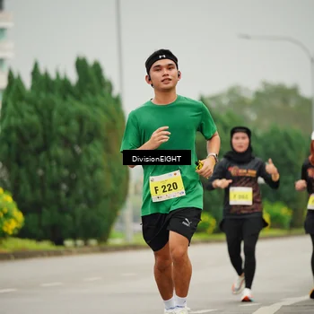 Runner Photo 8497876