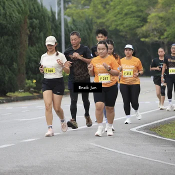 Runner Photo 8498177
