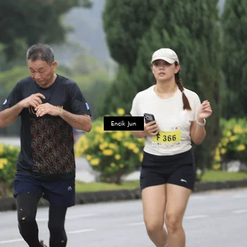 Runner Photo 8498181