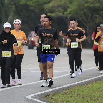 Runner Photo 8498361