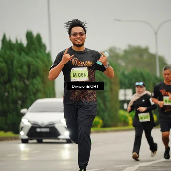 Runner Photo 8498420