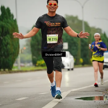 Runner Photo 8498572