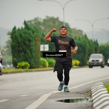 Runner Photo 8498797