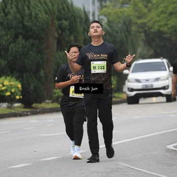 Runner Photo 8498902