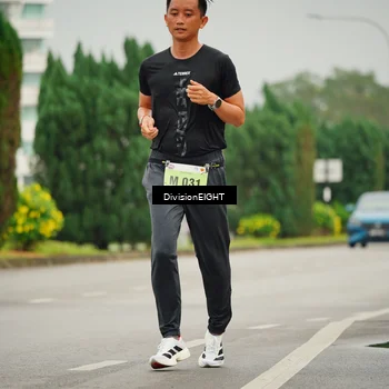 Runner Photo 8498995