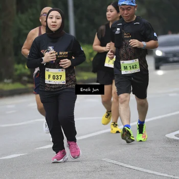 Runner Photo 8498997