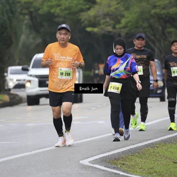 Runner Photo 8499081
