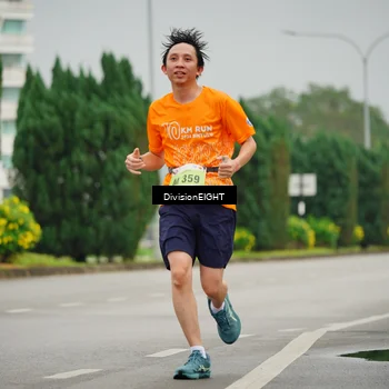 Runner Photo 8499122