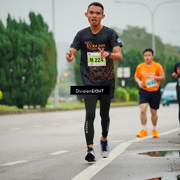 Runner Photo 8499191