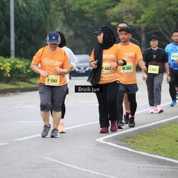 Runner Photo 8499255