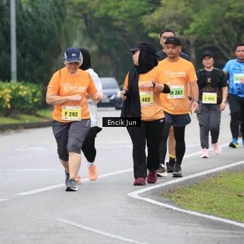Runner Photo 8499256
