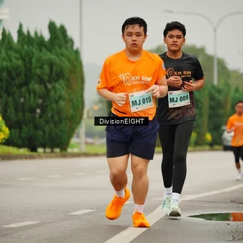 Runner Photo 8499258
