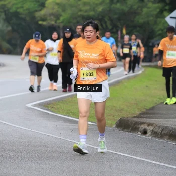 Runner Photo 8499260