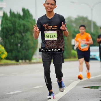 Runner Photo 8499274