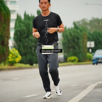 Runner Photo 8499285