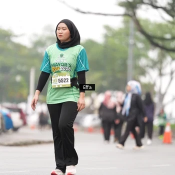 Runner Photo 8499290