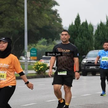 Runner Photo 8499291