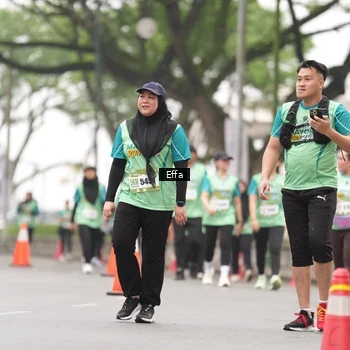 Runner Photo 8499297