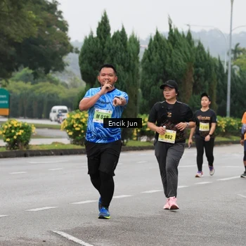 Runner Photo 8499310