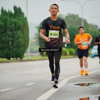 Runner Photo 8499320
