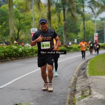 Runner Photo 8499334