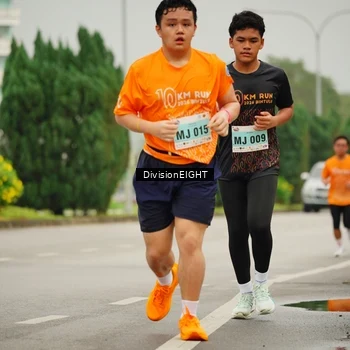 Runner Photo 8499340