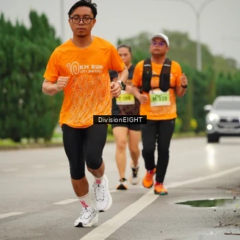 Runner Photo 8499351