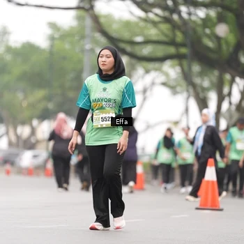 Runner Photo 8499352