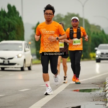 Runner Photo 8499367