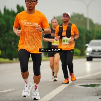 Runner Photo 8499374