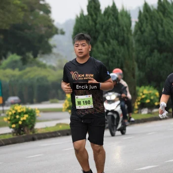 Runner Photo 8499377