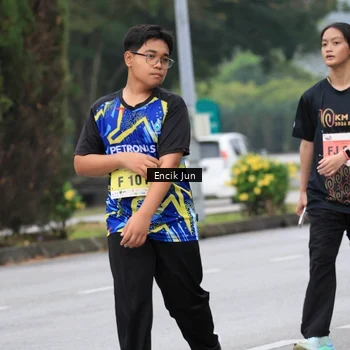 Runner Photo 8499381