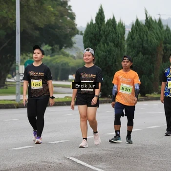 Runner Photo 8499384
