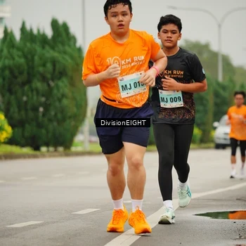 Runner Photo 8499388