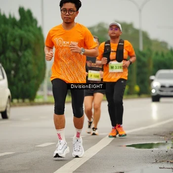 Runner Photo 8499407