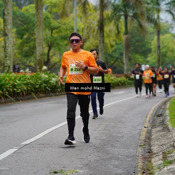 Runner Photo 8499496