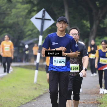 Runner Photo 8499595