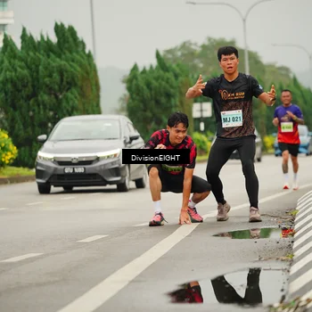 Runner Photo 8499598