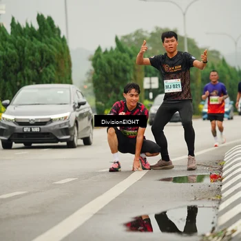 Runner Photo 8499624
