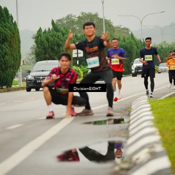 Runner Photo 8499704