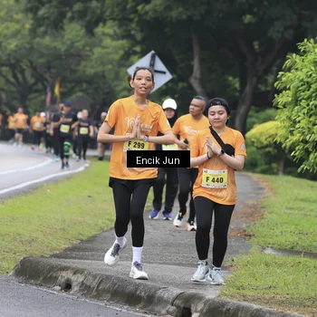 Runner Photo 8499762