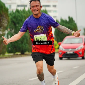 Runner Photo 8499855