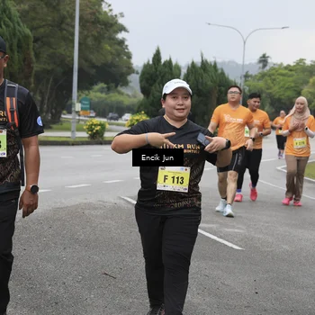 Runner Photo 8499901