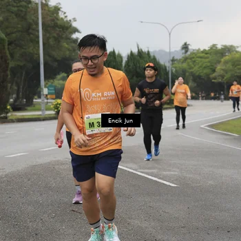 Runner Photo 8499944